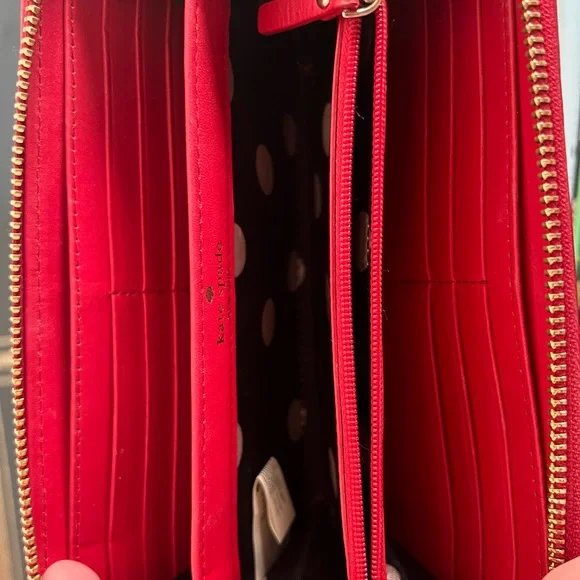 Kate spade never used red patent leather, Lacey wallet with original box - Picture 3 of 5